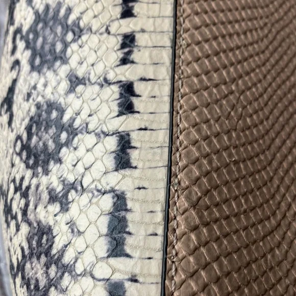 Coach tote - Picture 3 of 8